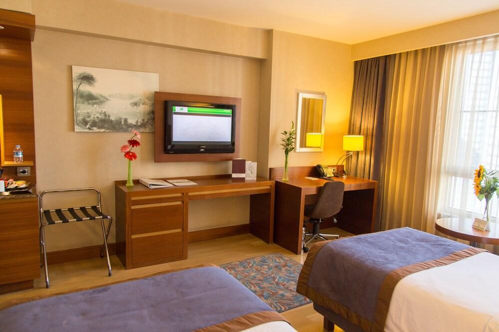 Otel Sisli By Ihg 5*