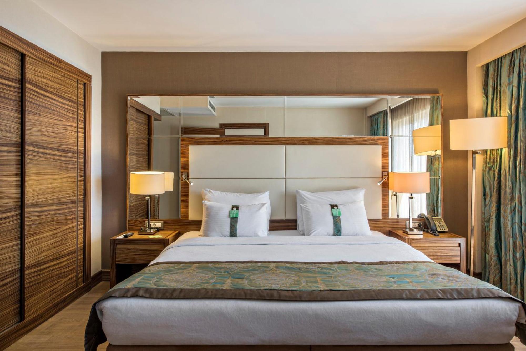 Otel Sisli By Ihg 5*