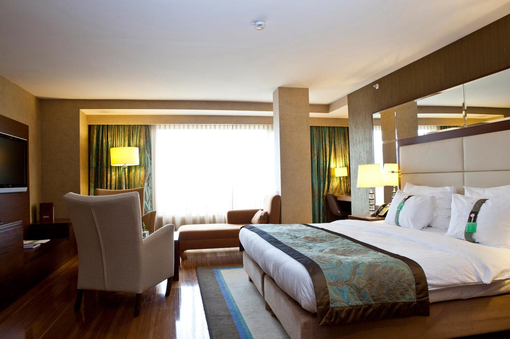 Sisli By Ihg Otel 5*